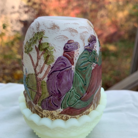 Fenton “Birth of a Savior” 2 piece fairy light - Picture 3 of 10